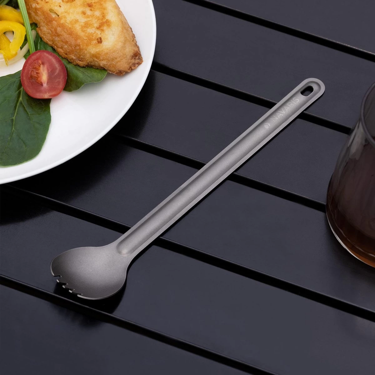 Navaris Spork En Lepel Met Extra Lange Handgreep - Campingbestek Van Titanium - Bestek Voor Onderweg - Lichtgewicht - Inclusief Bewaarzakje - Afbeelding 6